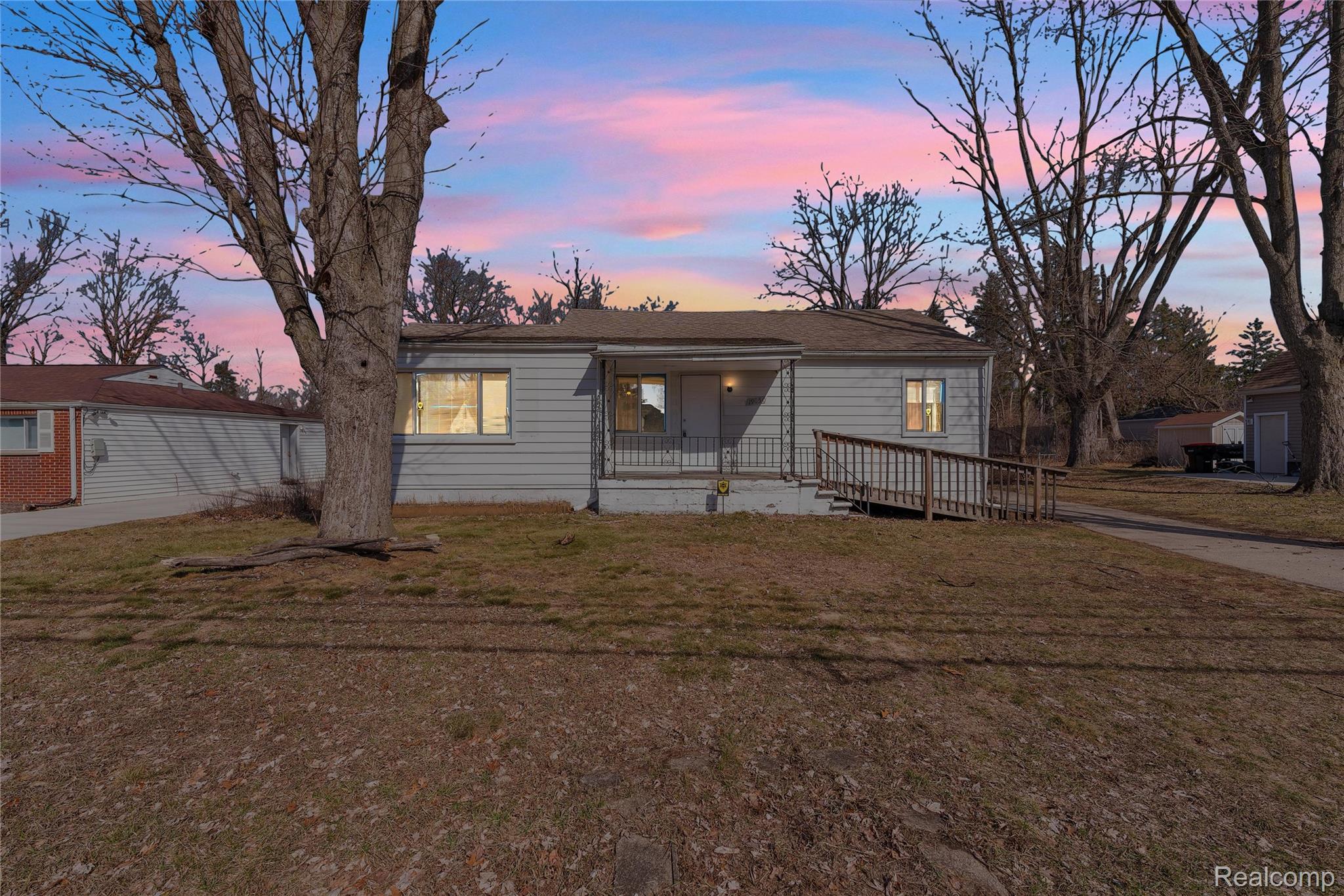 19050, Melrose, Southfield, Michigan, 48075