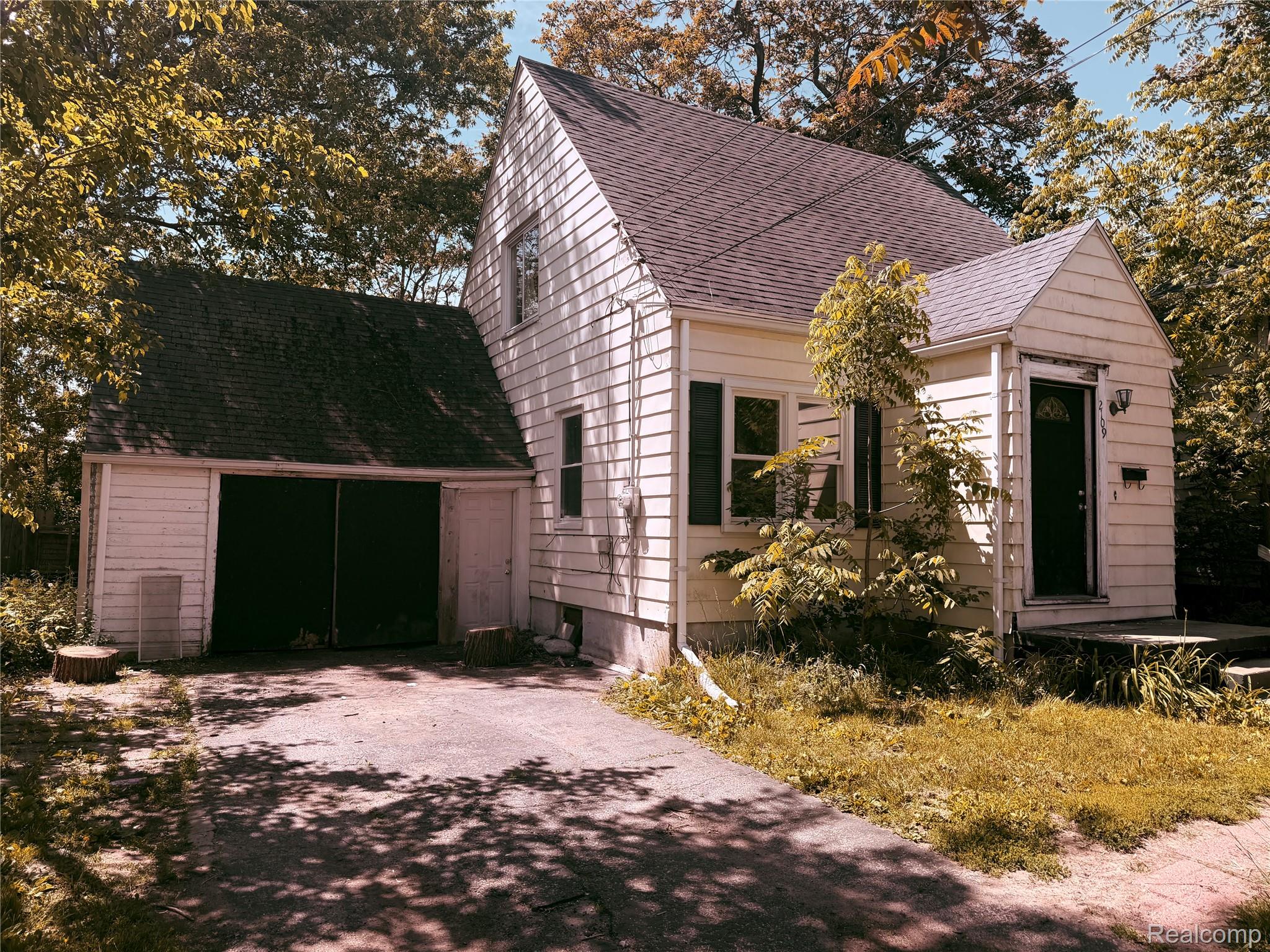 2109, Swayze, Flint, Michigan, 48503