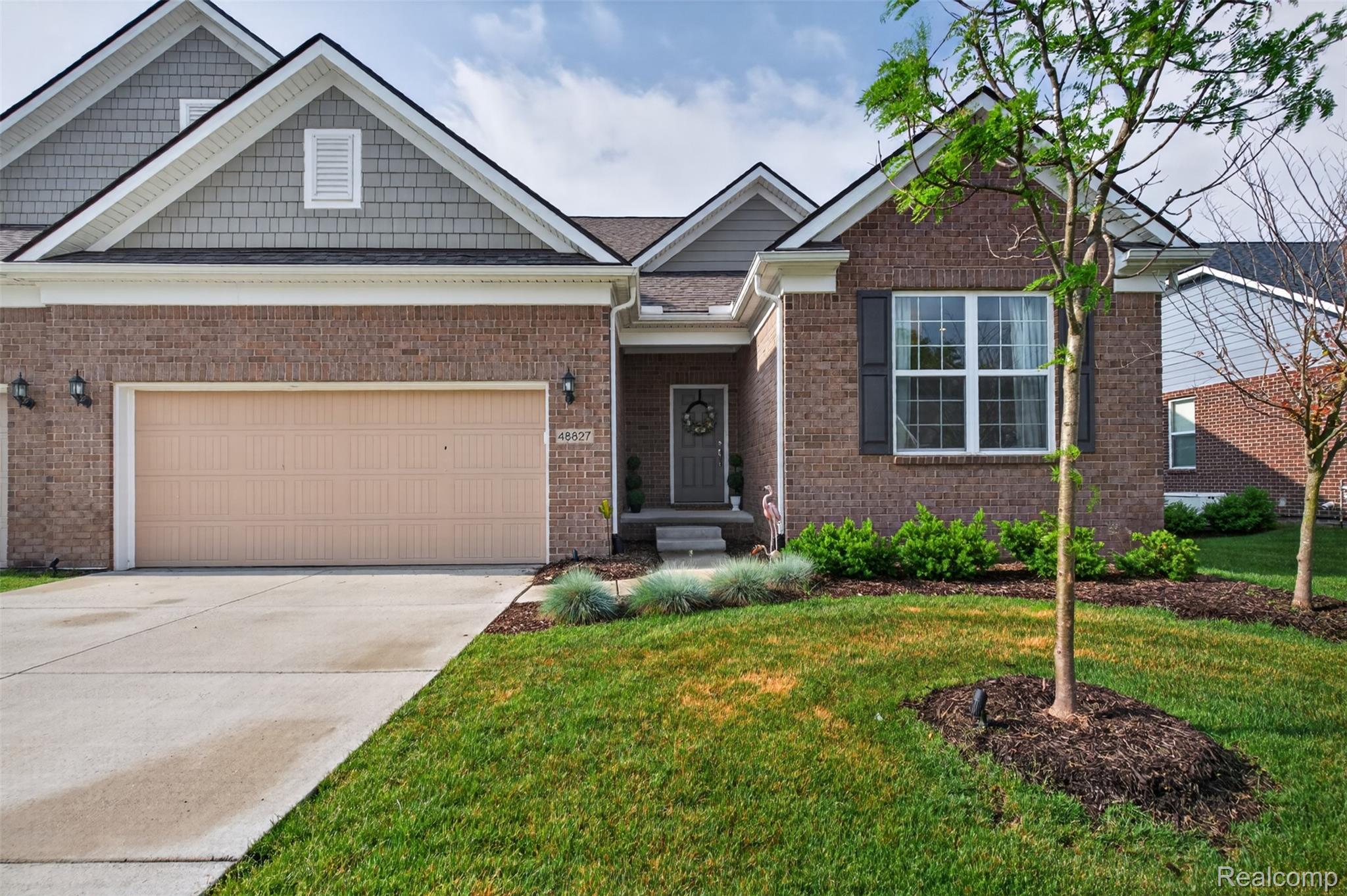 48827, Windfall, Novi, Michigan, 48374