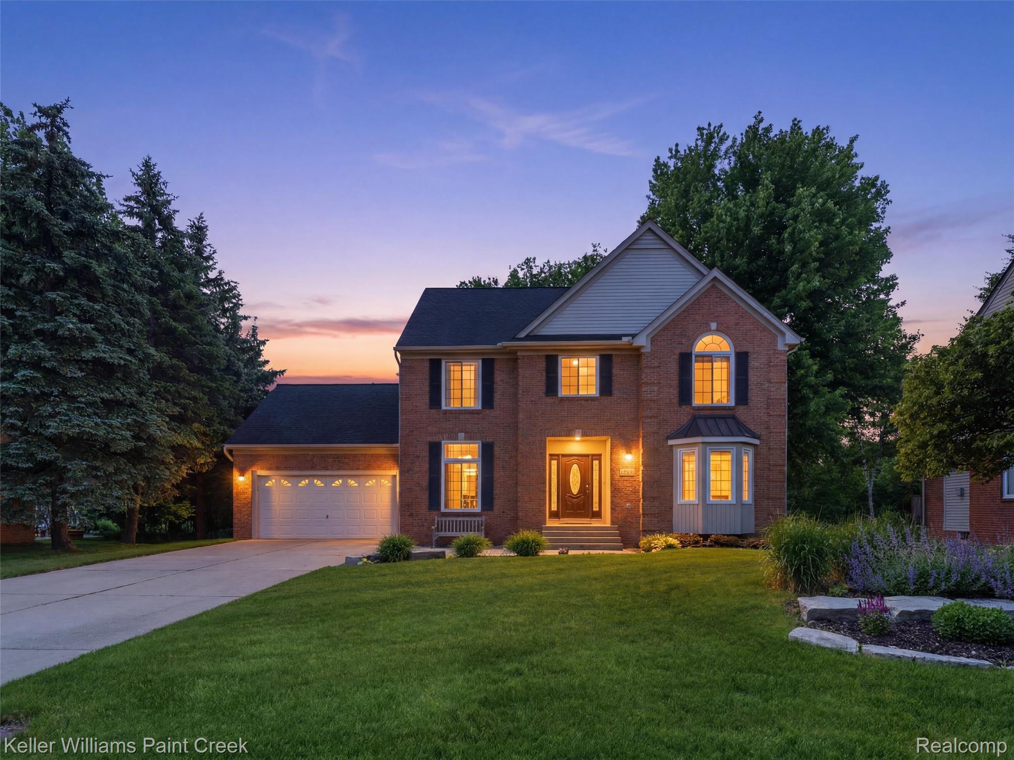 2842, Manorwood, Troy, Michigan, 48085
