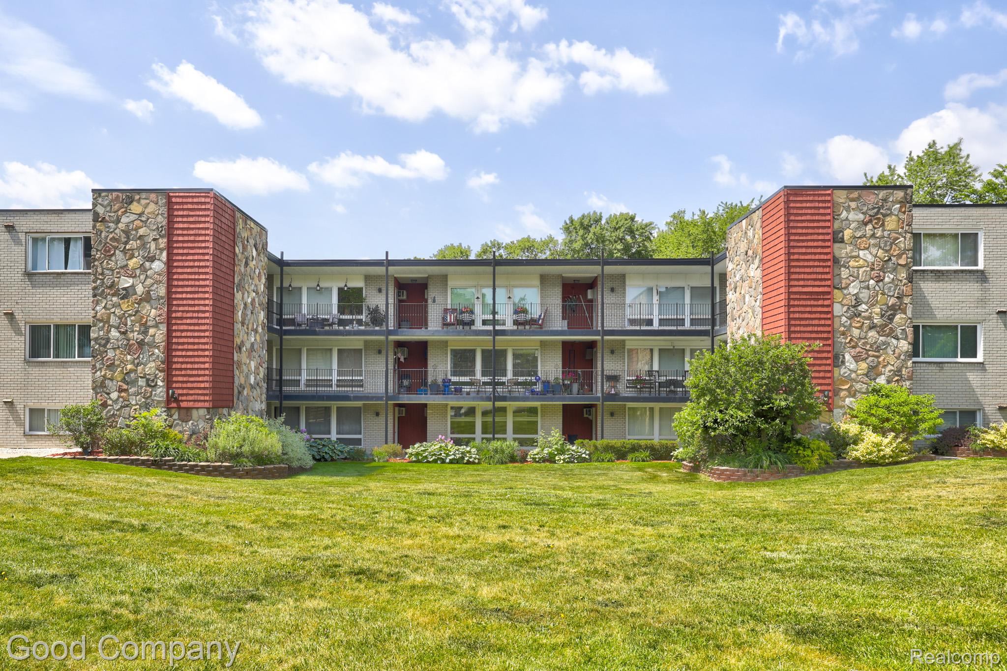 4345, Crooks, #4, Royal Oak, Michigan, 48073