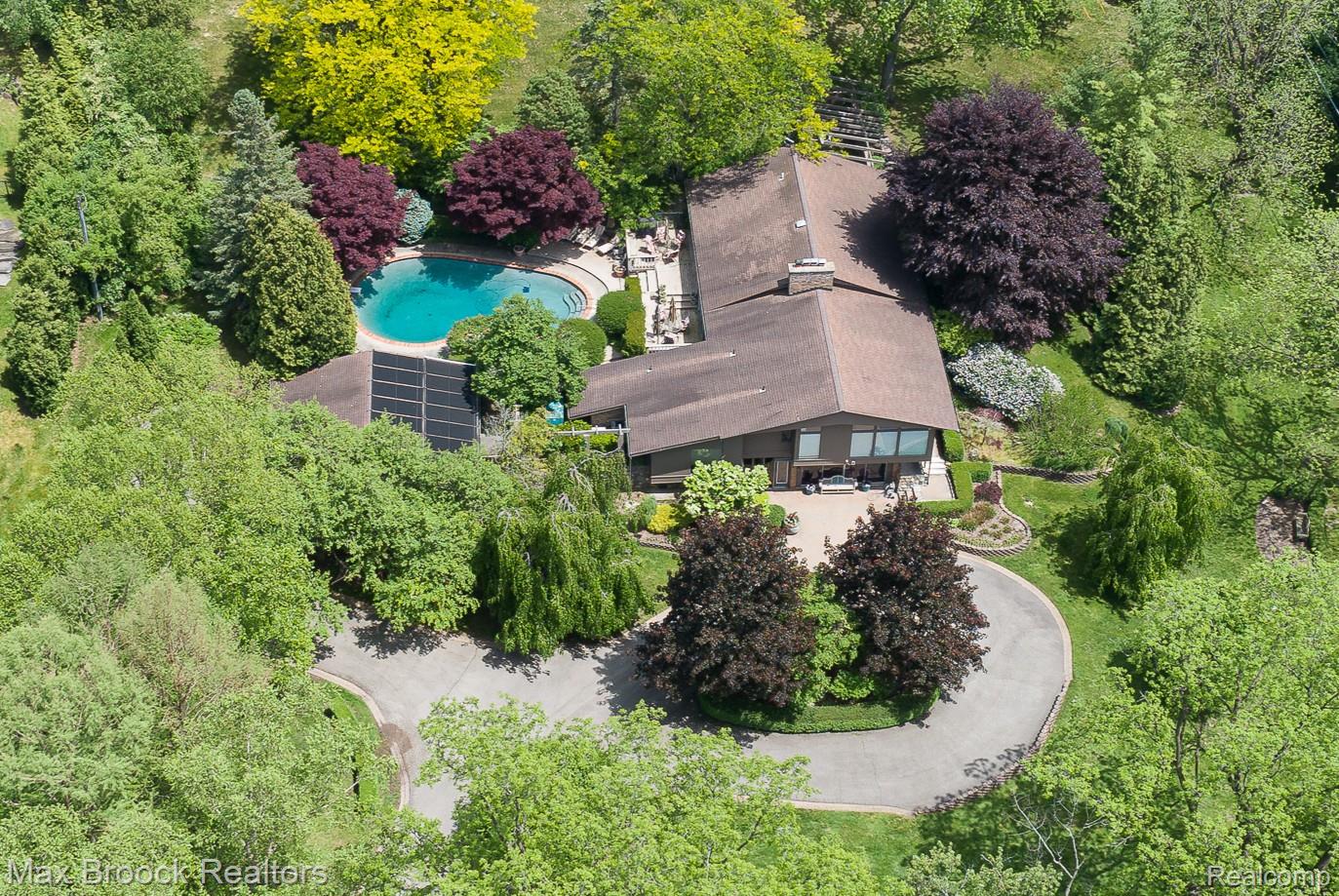 20, Martell, Bloomfield Hills, Michigan, 48304