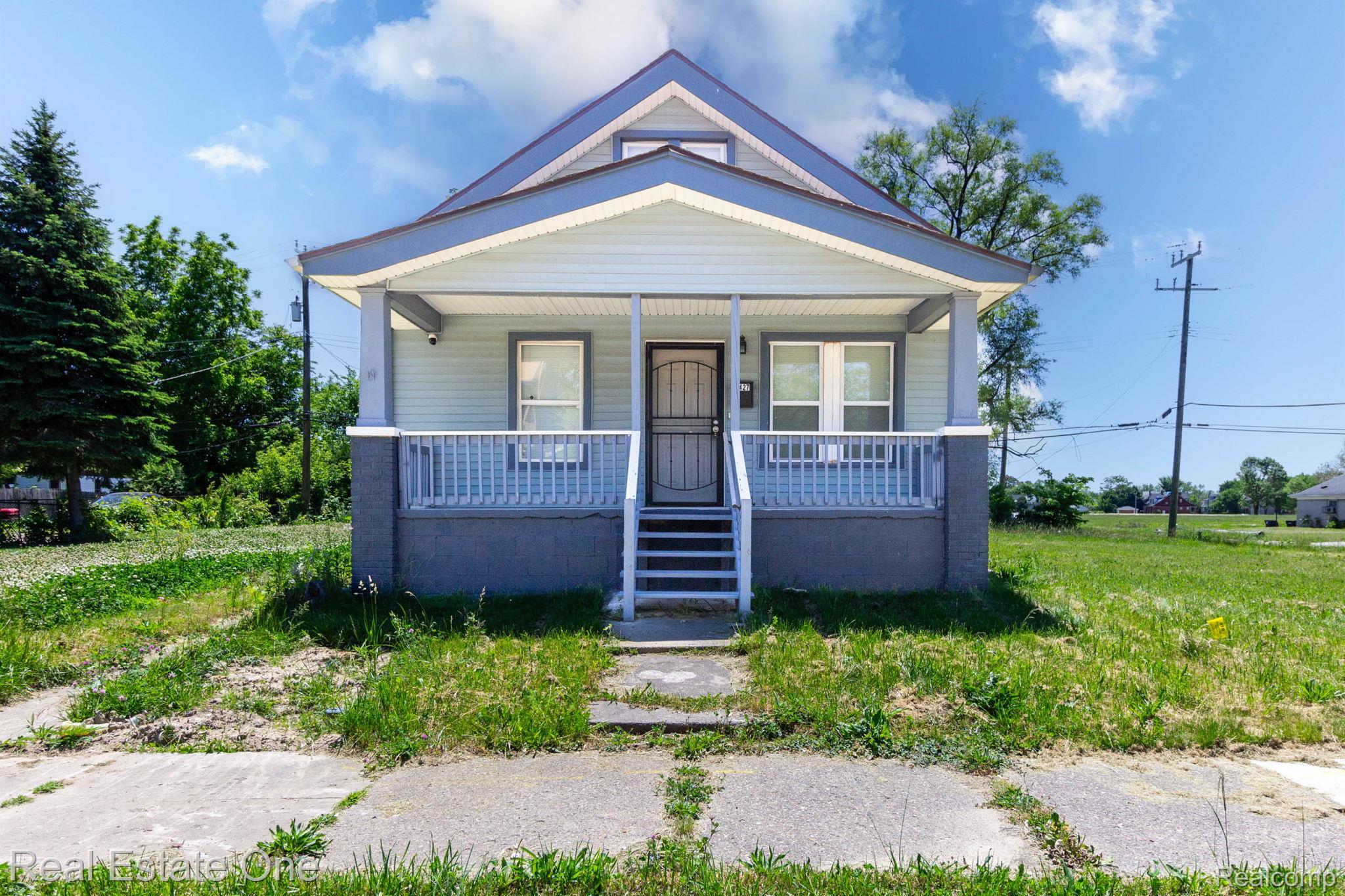 6427, Linsdale, Detroit, Michigan, 48204