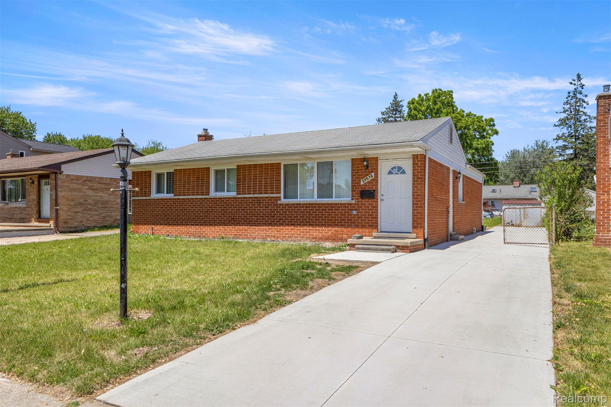 29578, Brown, Garden City, Michigan, 48135