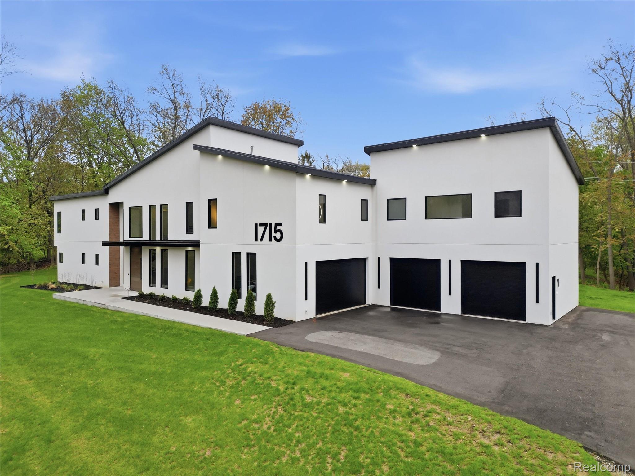 1715, Lone Pine, Bloomfield Hills, Michigan, 48302