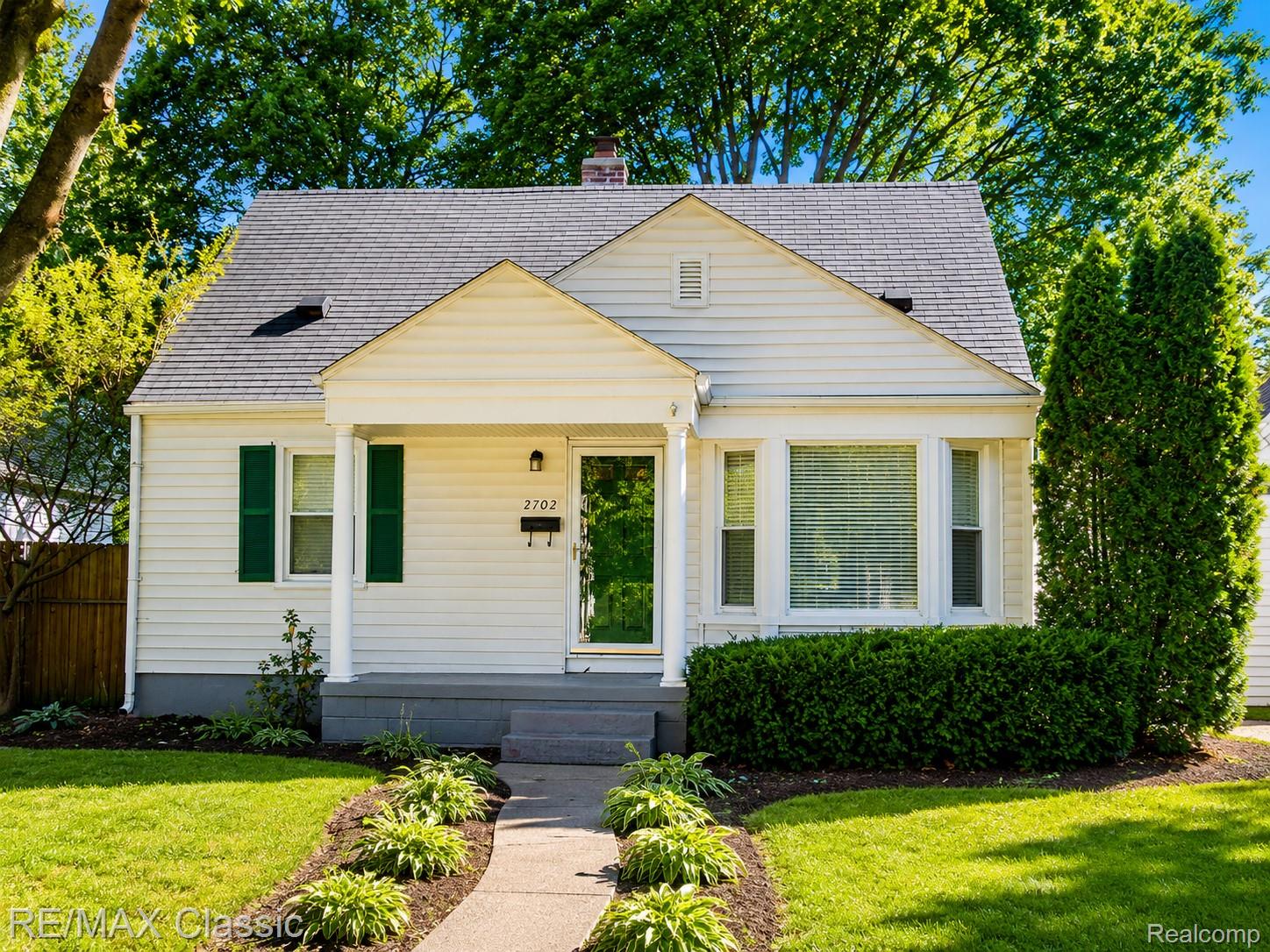 2702, Main, Royal Oak, Michigan, 48073