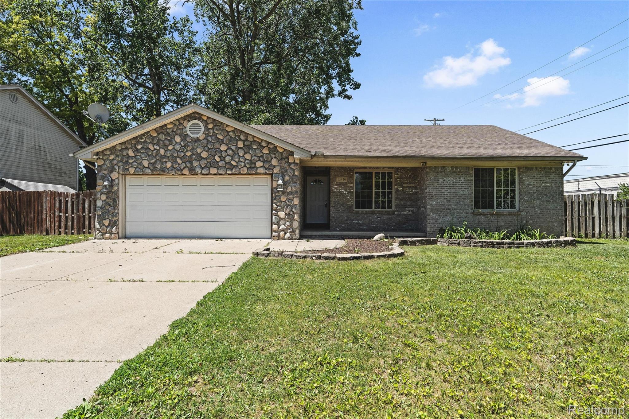 13416, McGuire, Taylor, Michigan, 48180