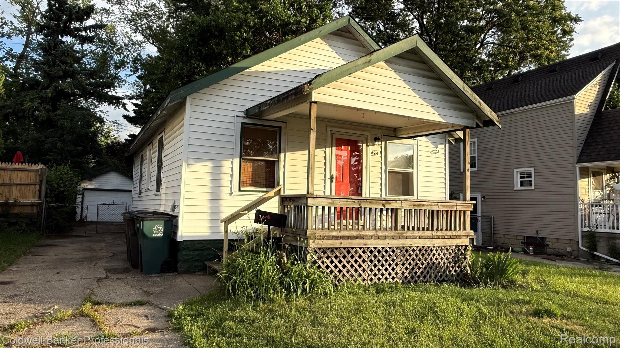624, Saratoga, Ferndale, Michigan, 48220