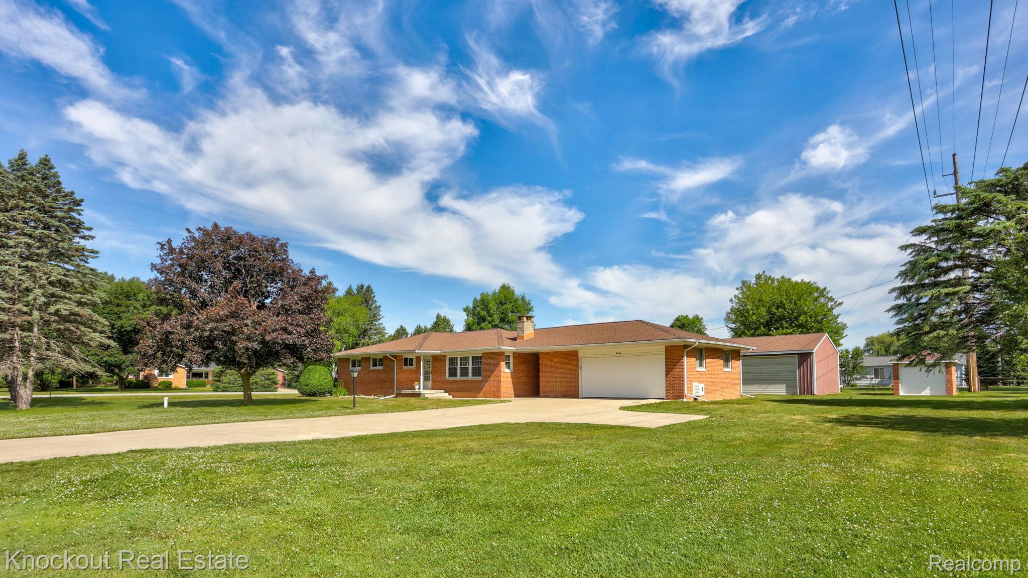 5992, Dubois, Vassar, Michigan, 48768