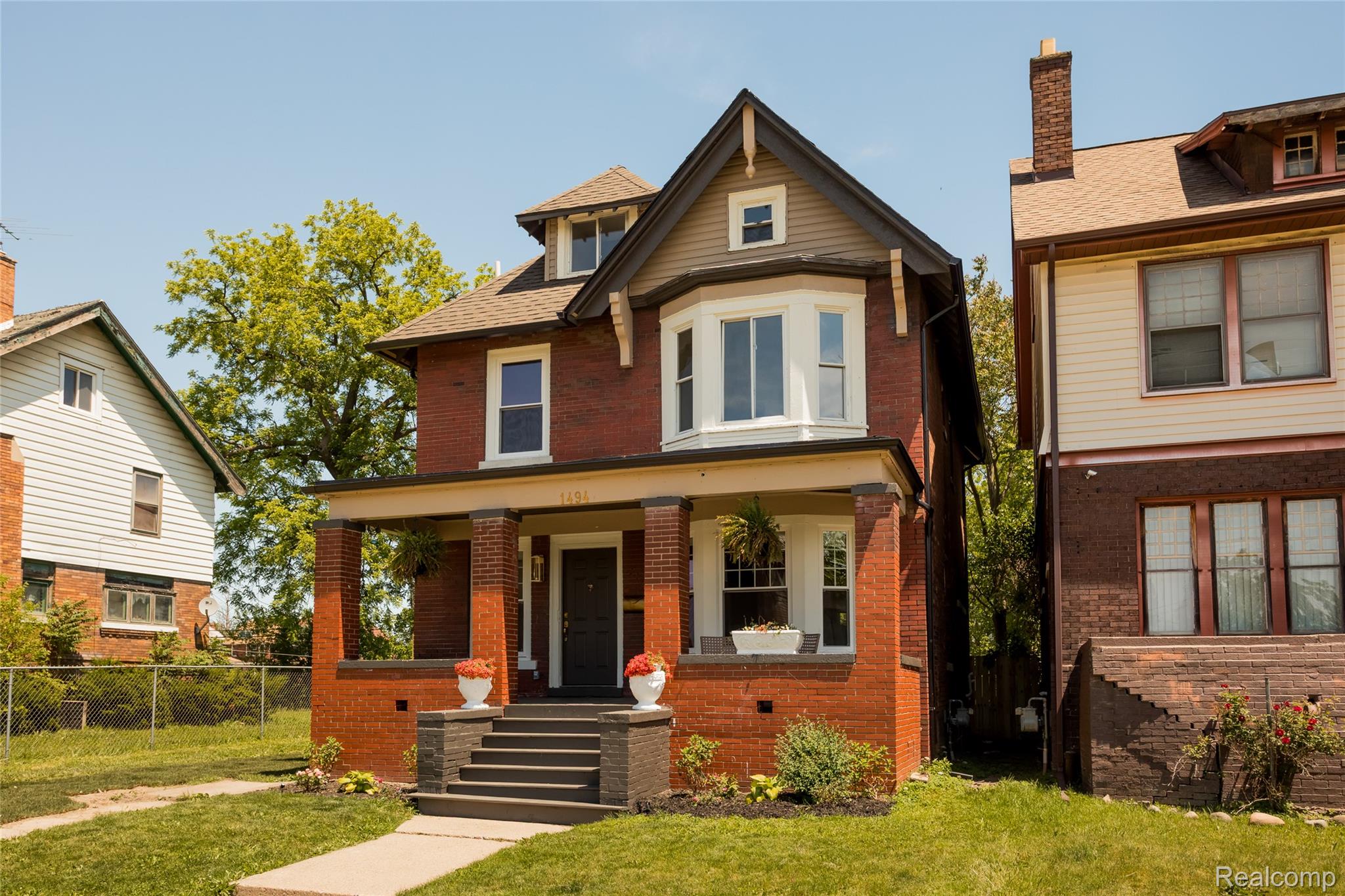 1494, Bewick, Detroit, Michigan, 48214