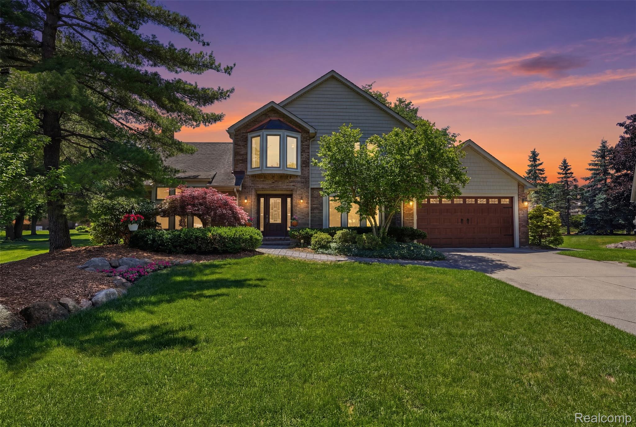 16141, Blue Skies, Livonia, Michigan, 48154
