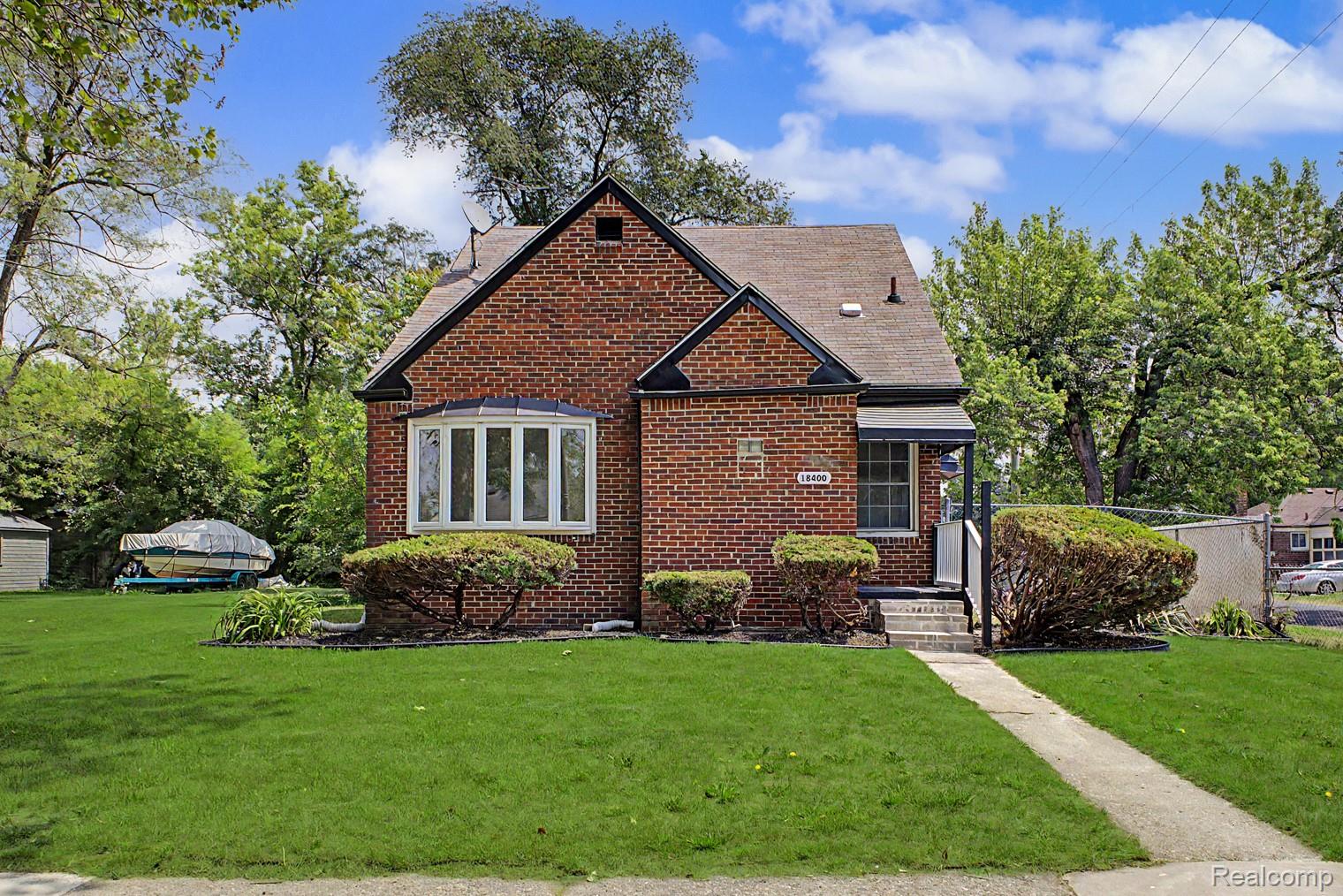 18400, Gilchrist, Detroit, Michigan, 48235