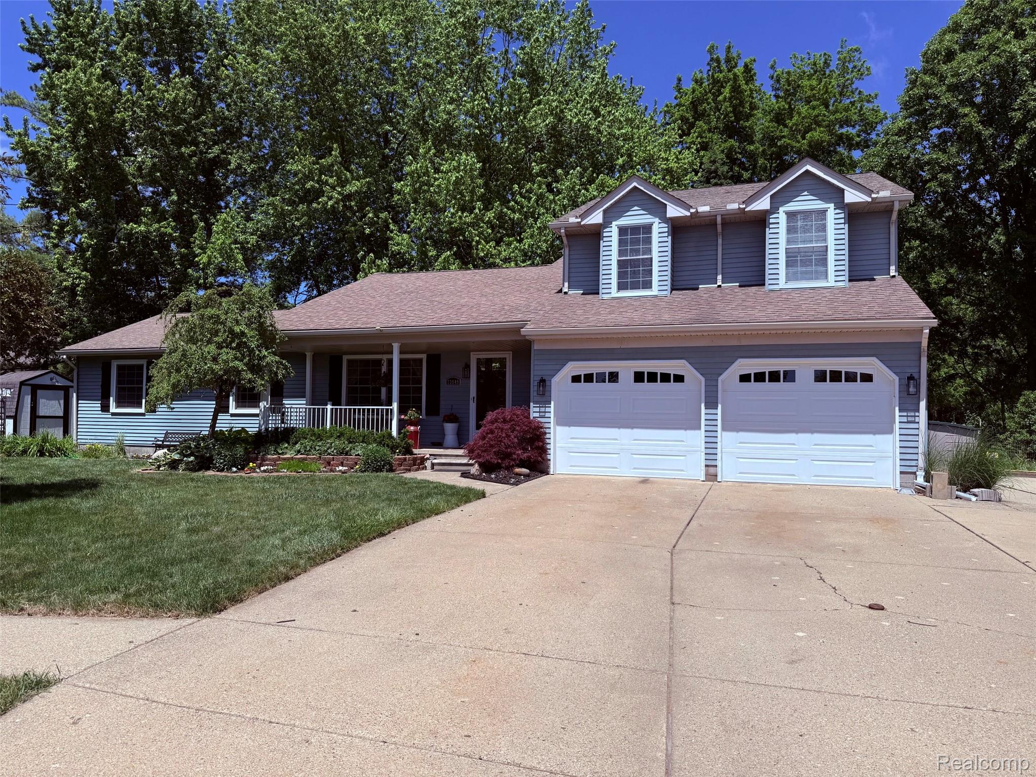 73949, Georgian, Armada, Michigan, 48005