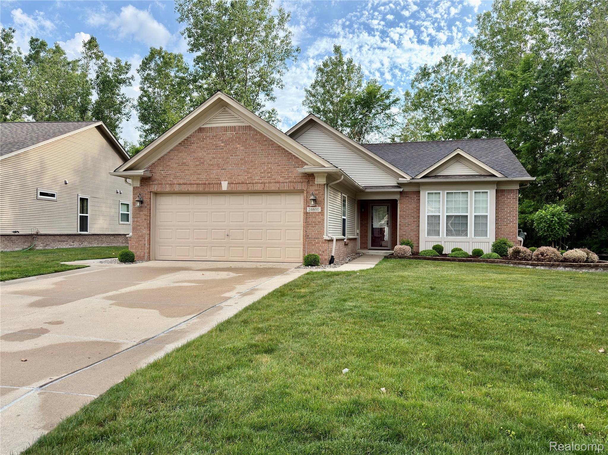 24600, Grand Traverse, Flat Rock, Michigan, 48134