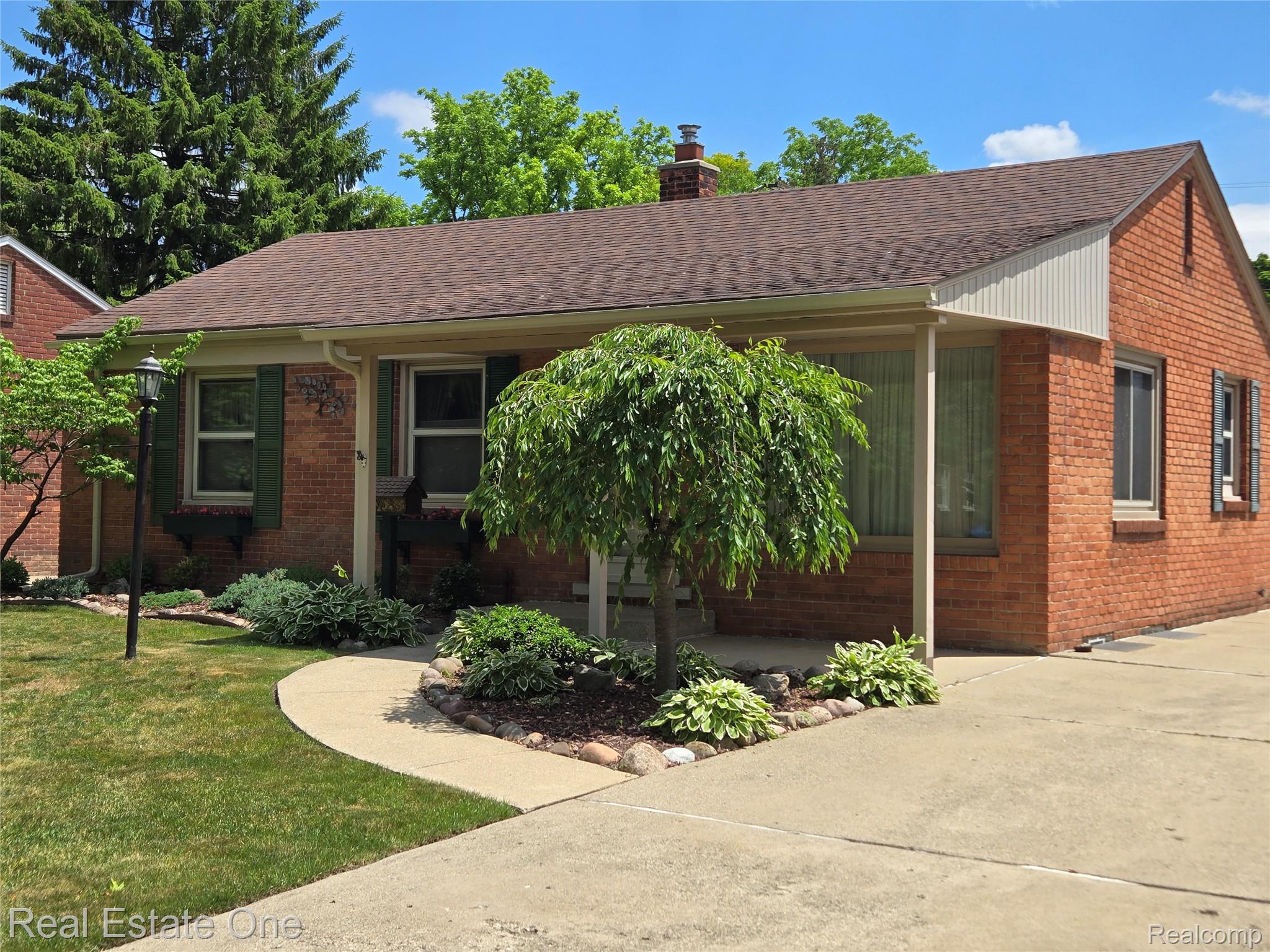 2025, Byrd, Dearborn, Michigan, 48124