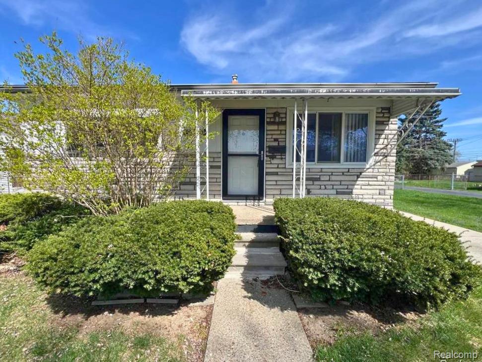 5371, Culver, Dearborn Heights, Michigan, 48125