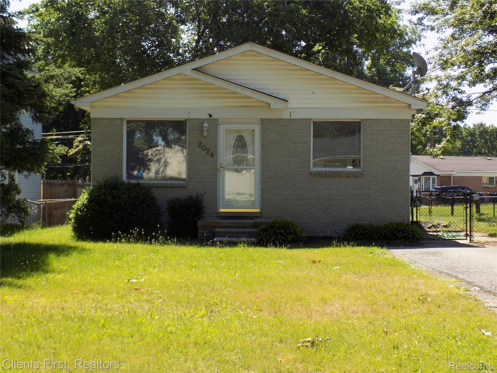 2024, Imperial, Westland, Michigan, 48185