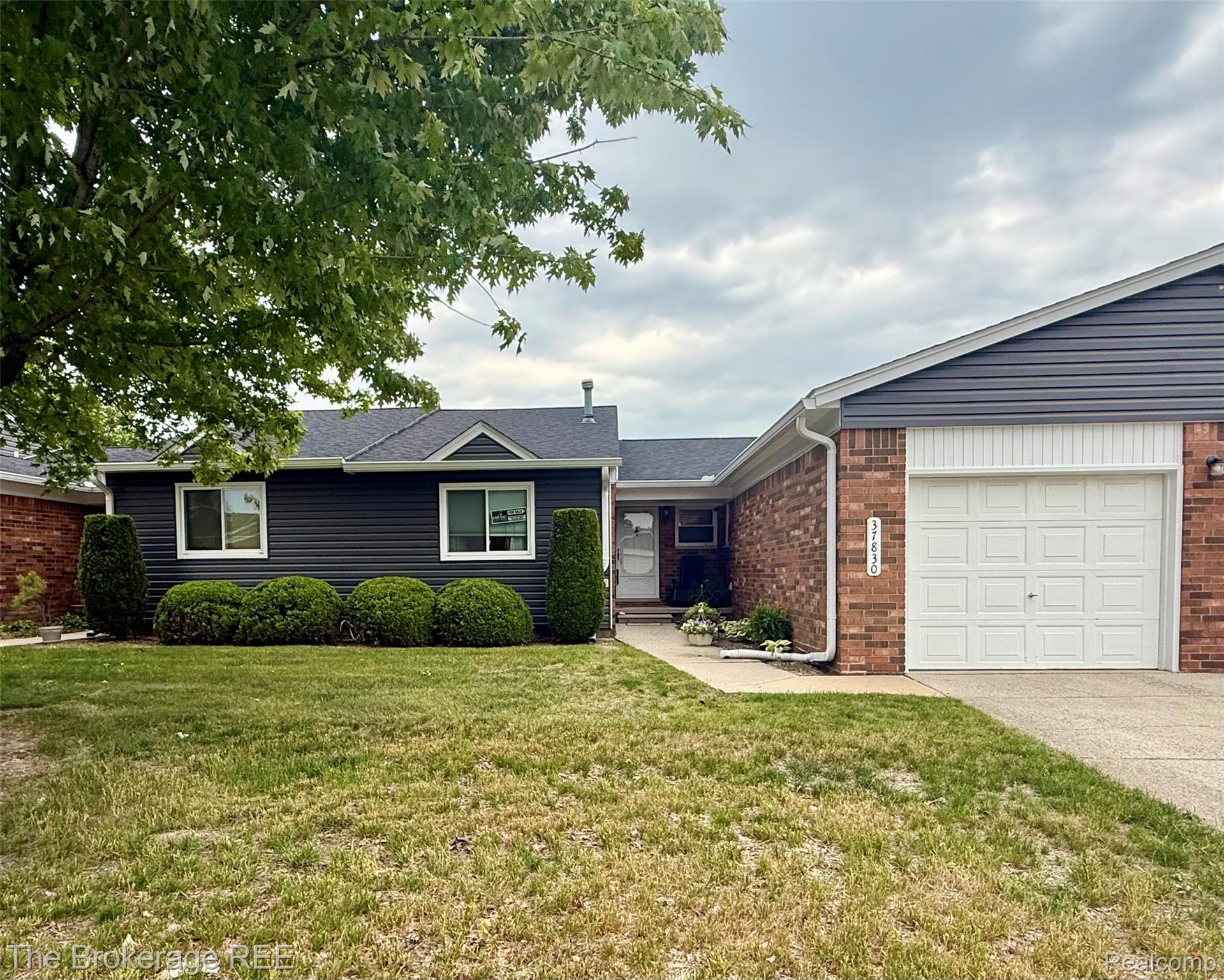 37830, Erna, Sterling Heights, Michigan, 48312