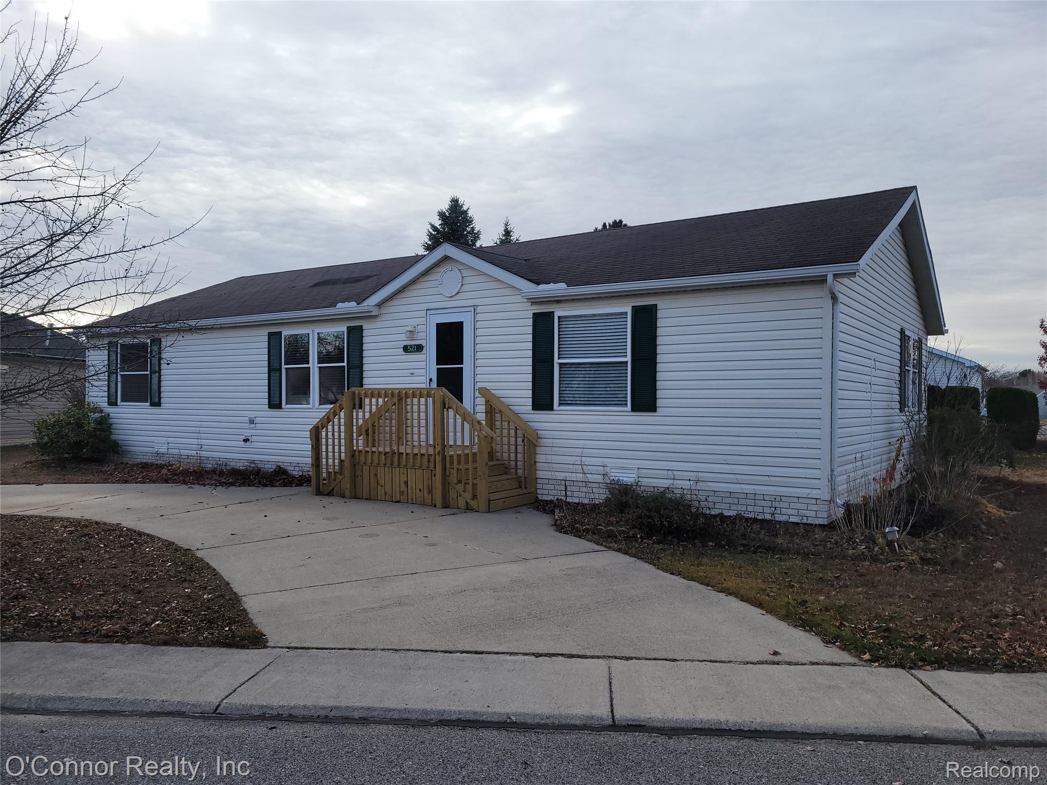 521, Bush Lake, Smiths Creek, Michigan, 48074