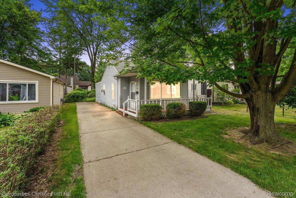 27428, Townley, Madison Heights, Michigan, 48071