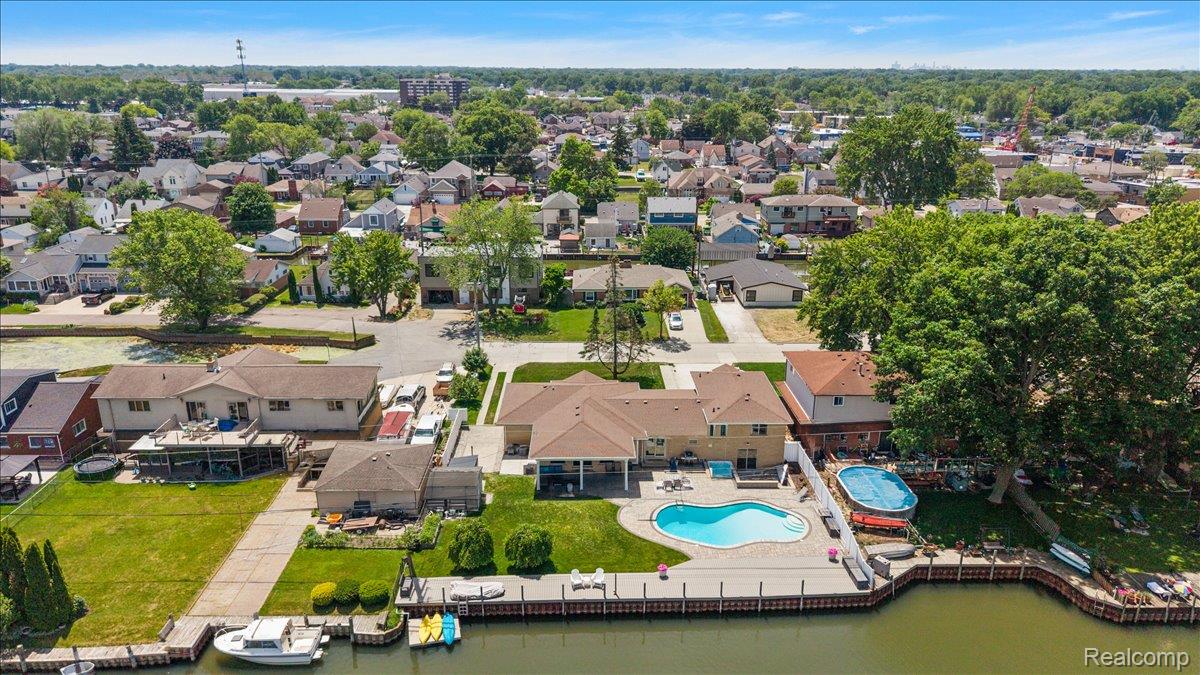 22461, Benjamin, St. Clair Shores, Michigan, 48081