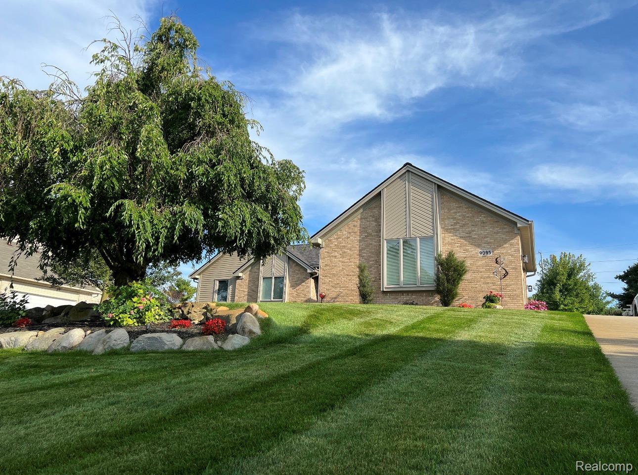 9095, Rotondo, Howell, Michigan, 48855