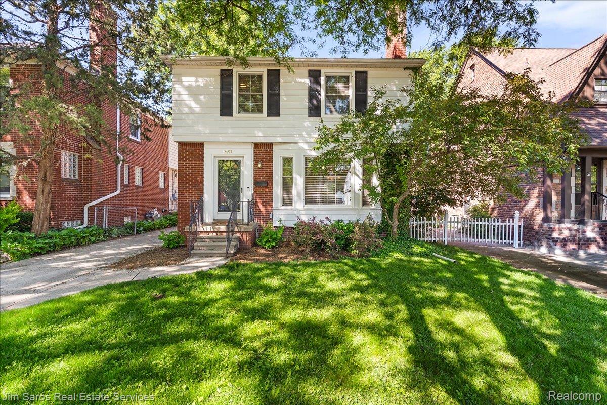 451, Moran, Grosse Pointe, Michigan, 48236