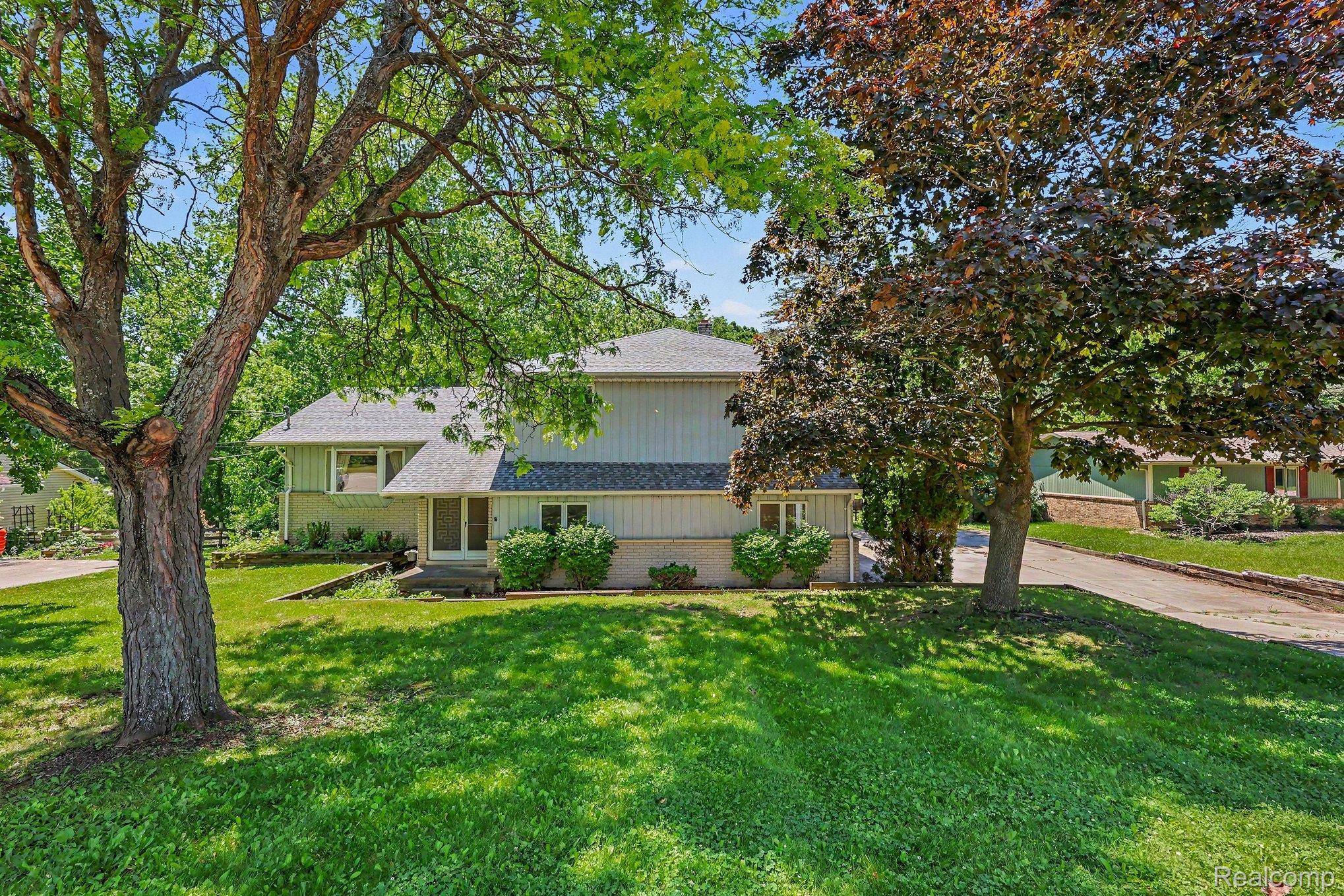 1457, Avon, Rochester Hills, Michigan, 48309