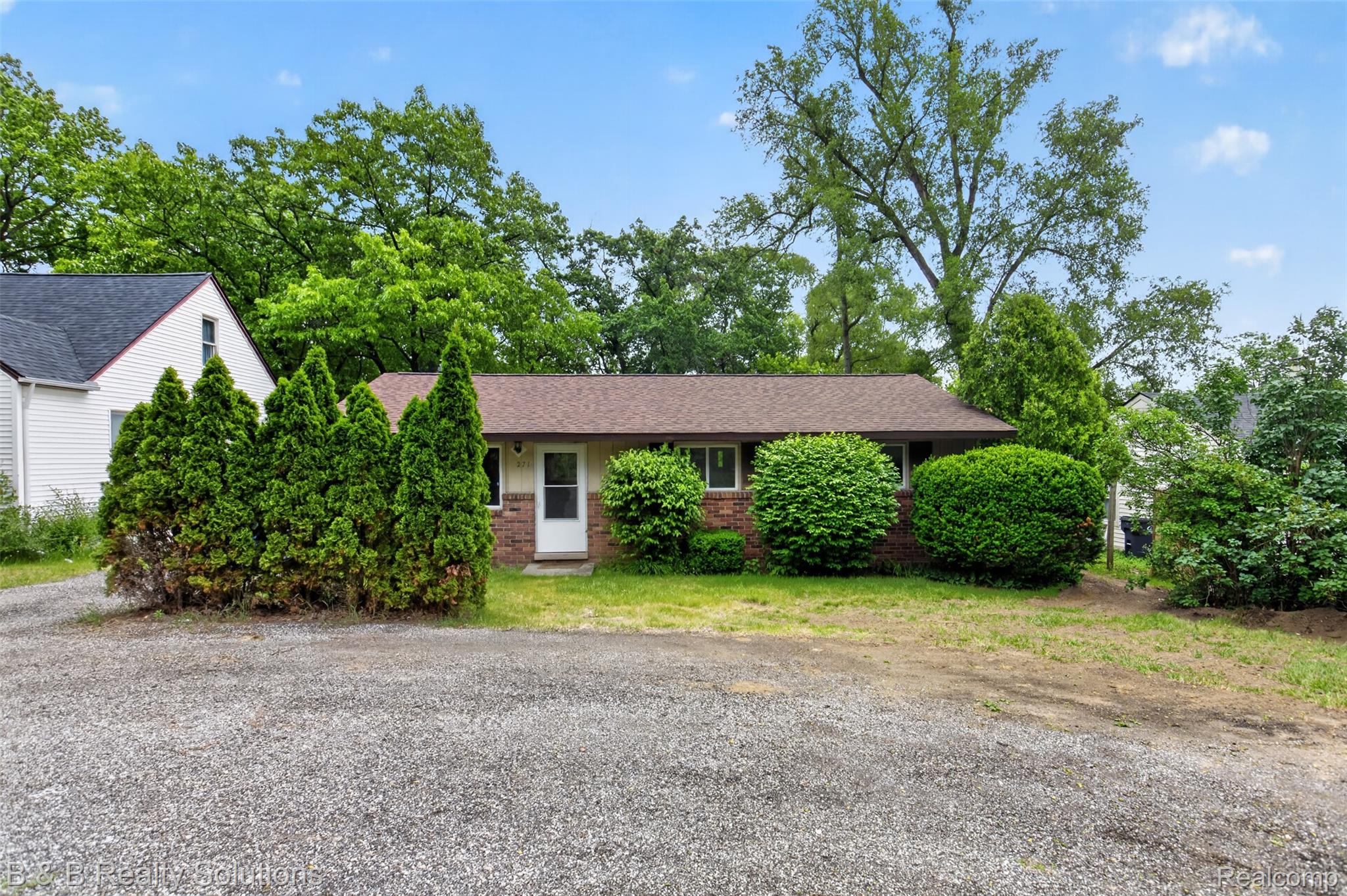 271, Williams Lake, Waterford, Michigan, 48327