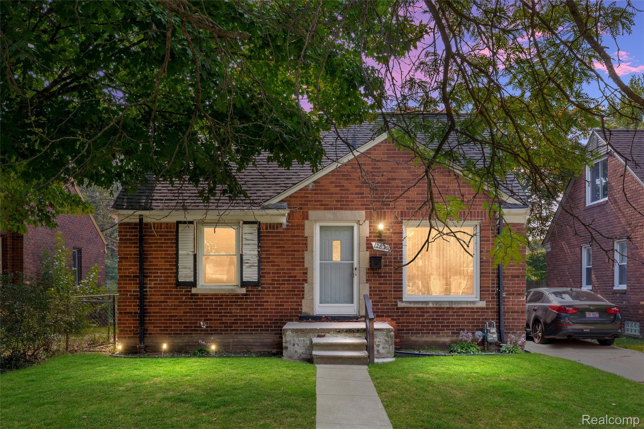 12830, Riad, Detroit, Michigan, 48224