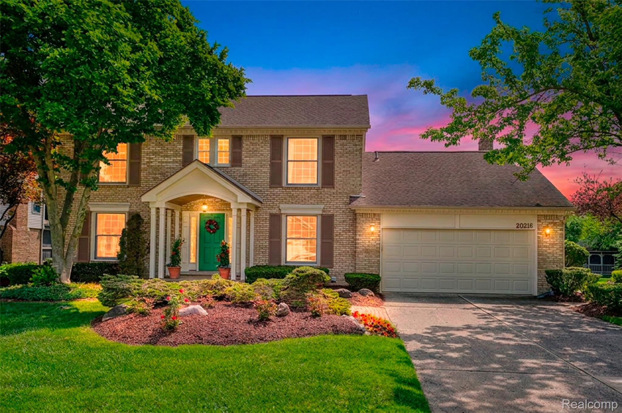 20216, Ellen, Livonia, Michigan, 48152