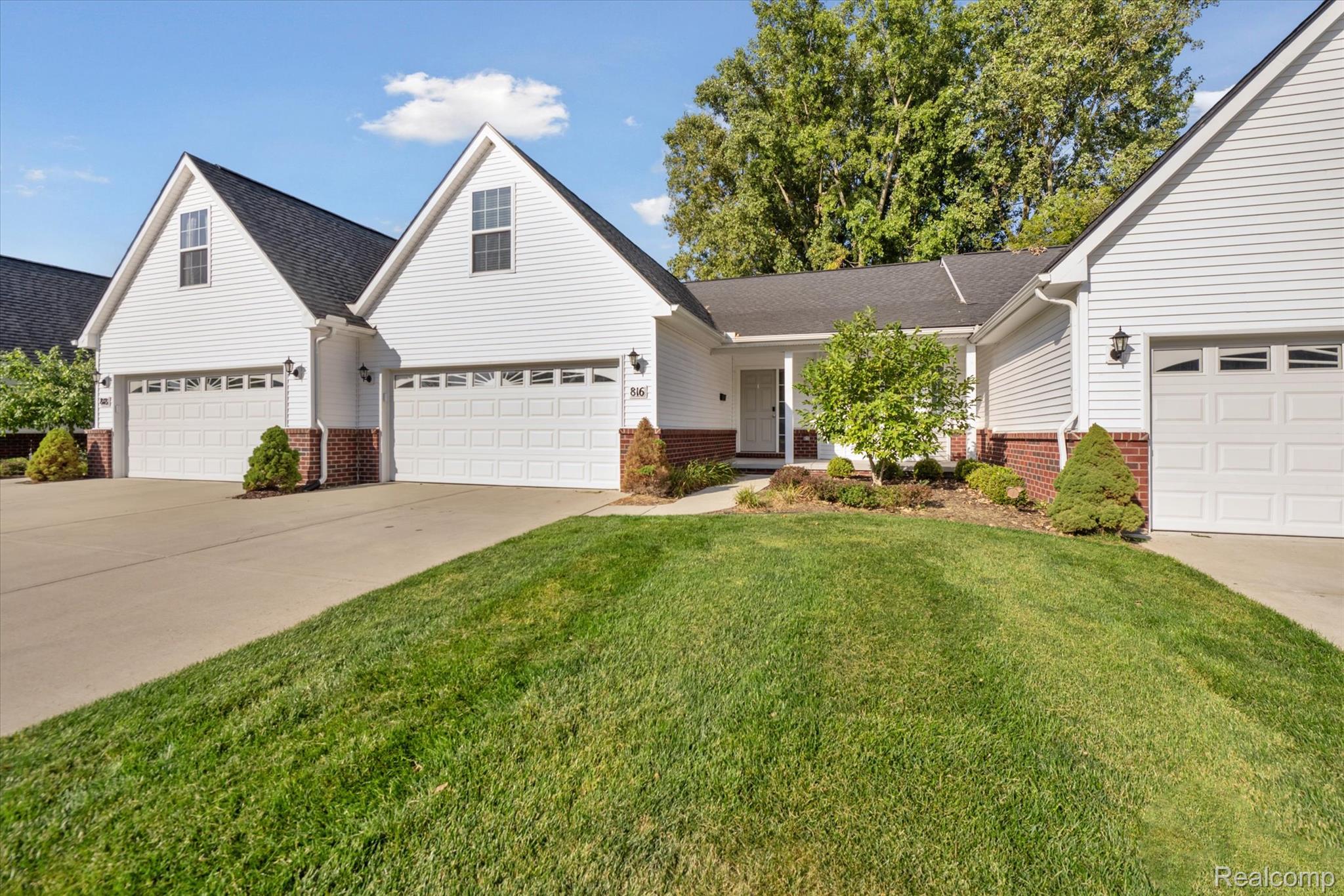 816, Nelsons Ridge, Howell, Michigan, 48843