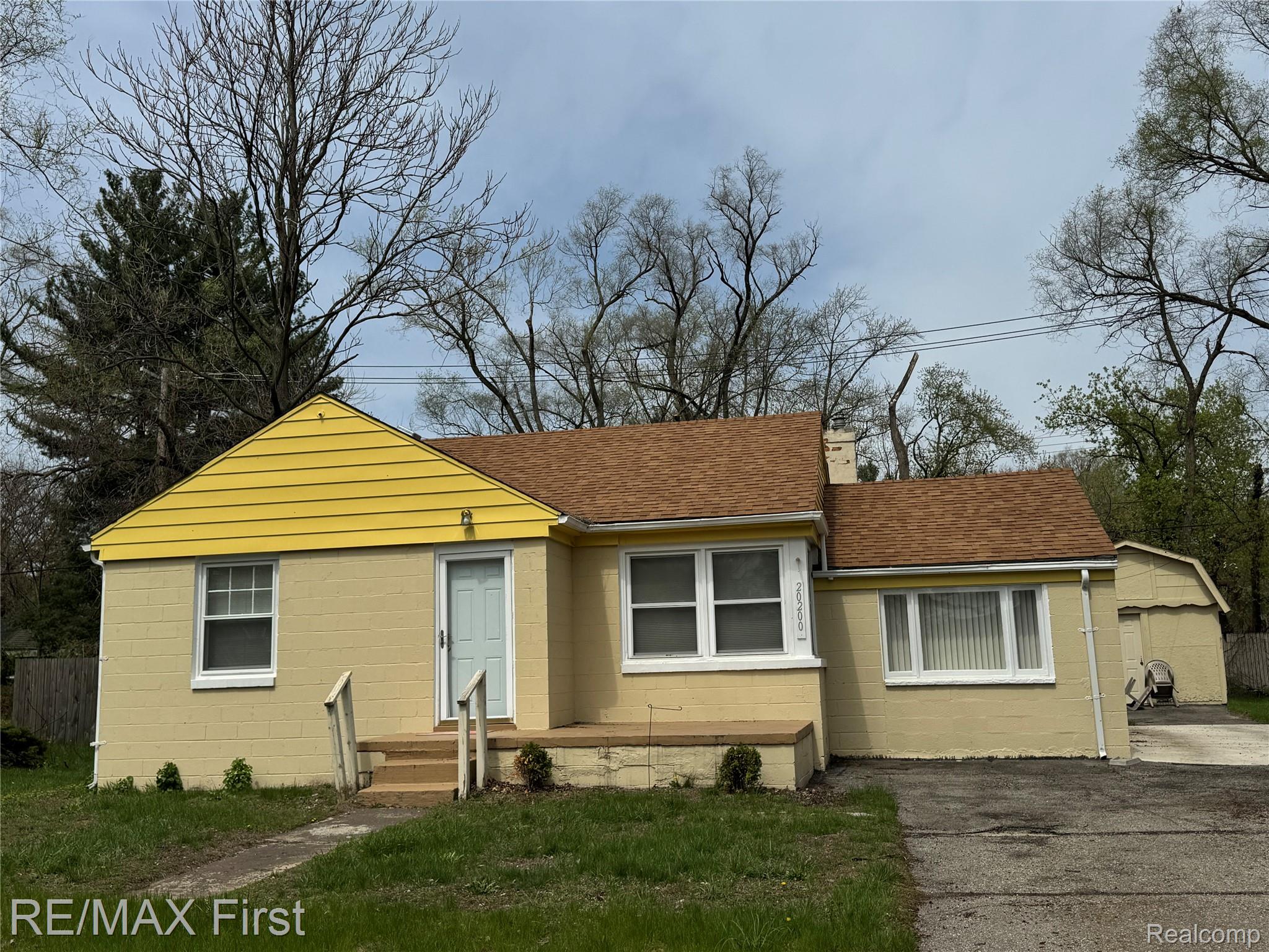 20200, Westhampton, Southfield, Michigan, 48075