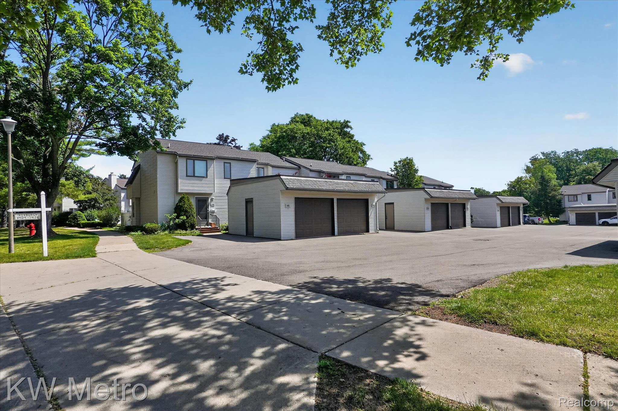 1420, Roxburgh, East Lansing, Michigan, 48823