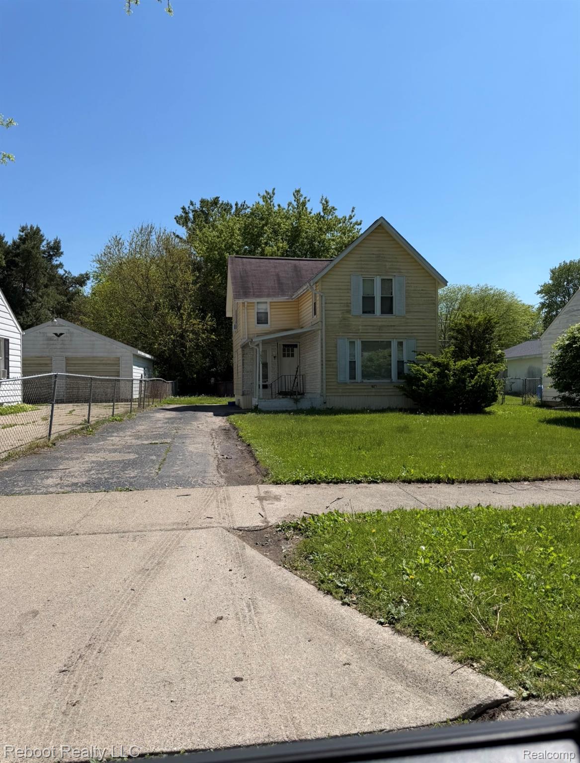 1823, Stanley, Saginaw, Michigan, 48602