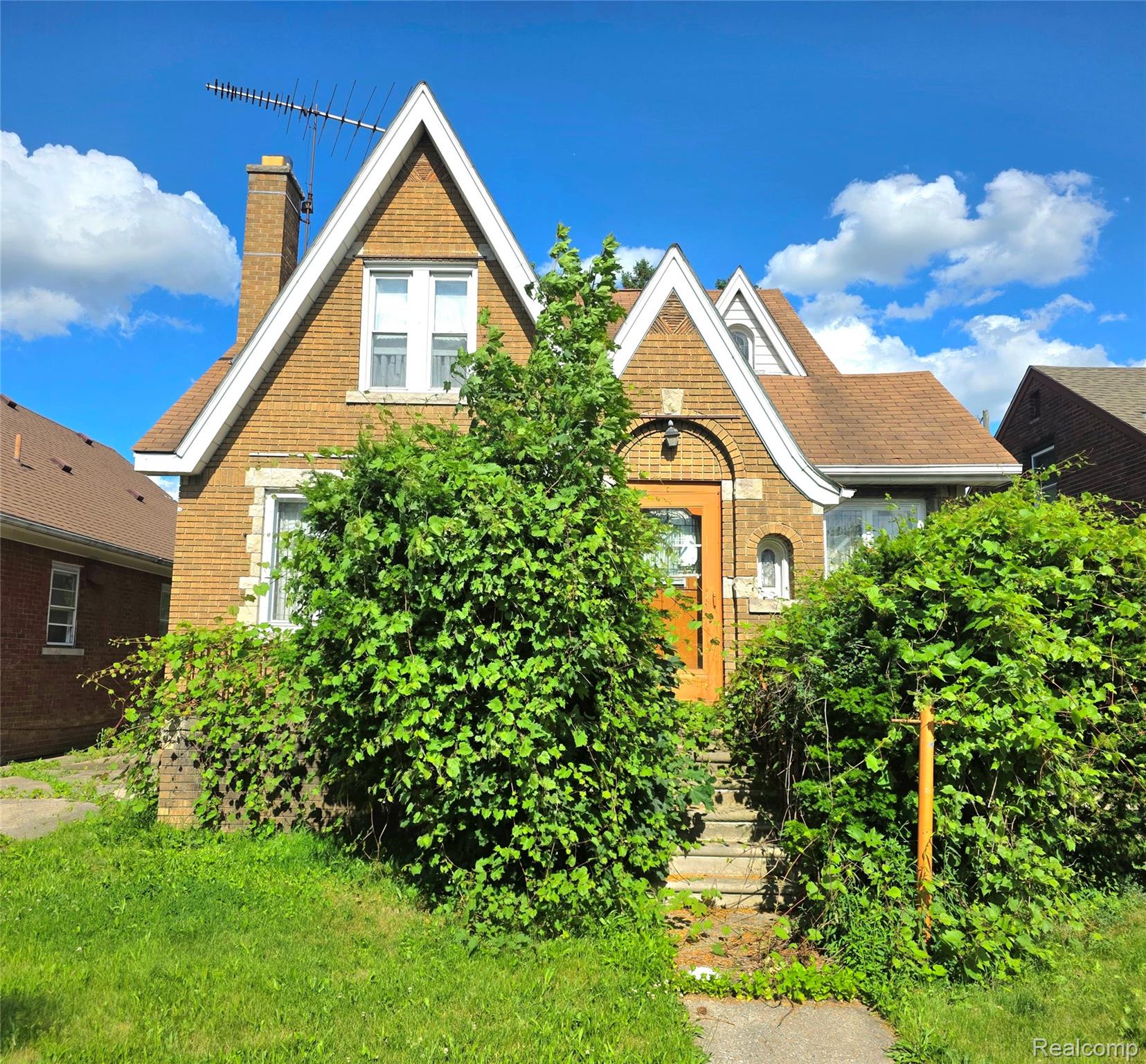 7836, Theisen, Dearborn, Michigan, 48126