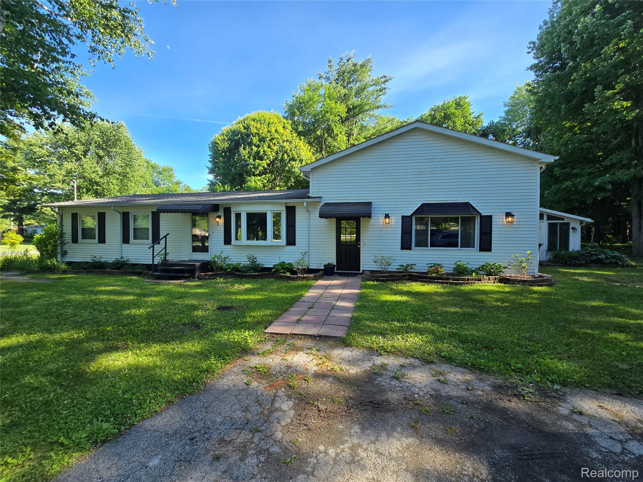 1559, Sturdevant, Kimball, Michigan, 48074