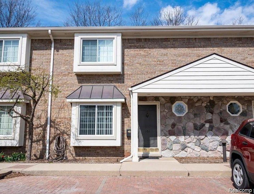 161, Coolidge, Birmingham, Michigan, 48009