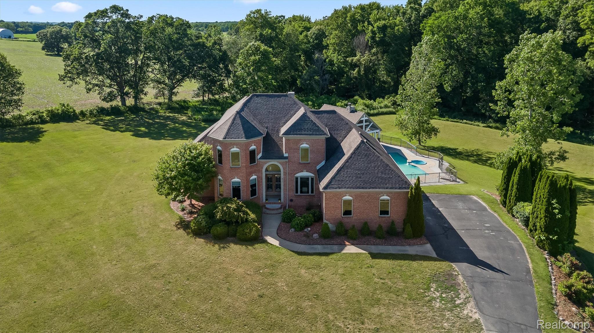 5715, Crest, Dexter, Michigan, 48130