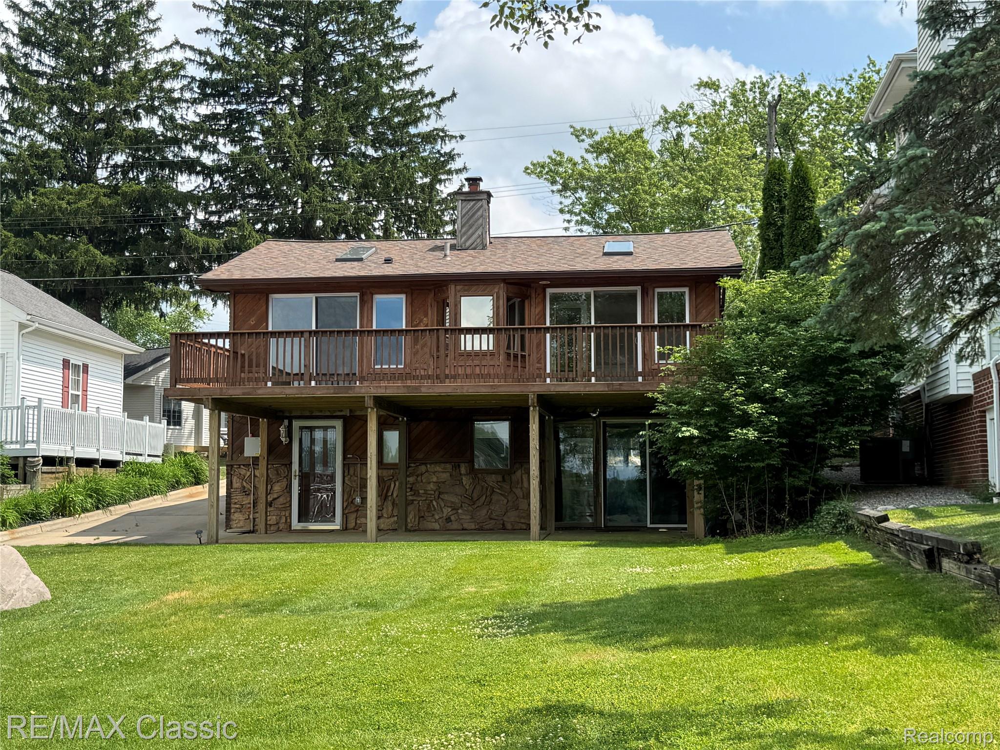 1508, LAKEVIEW, Wolverine Lake, Michigan, 48390