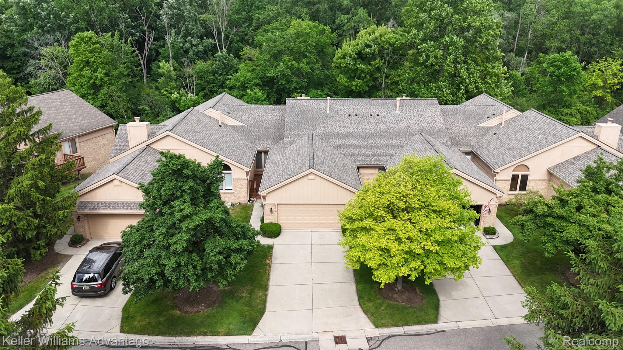 21850, River Ridge, Farmington Hills, Michigan, 48335