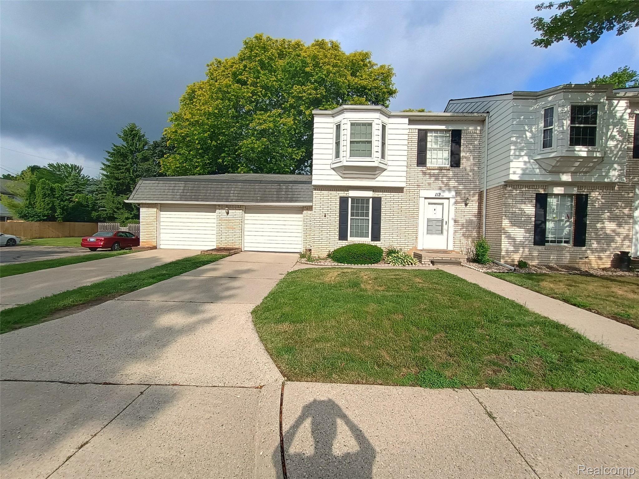 112, Stratford, Rochester Hills, Michigan, 48309