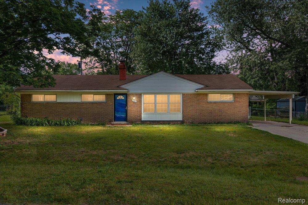 1746, Ashstan, Walled Lake, Michigan, 48390