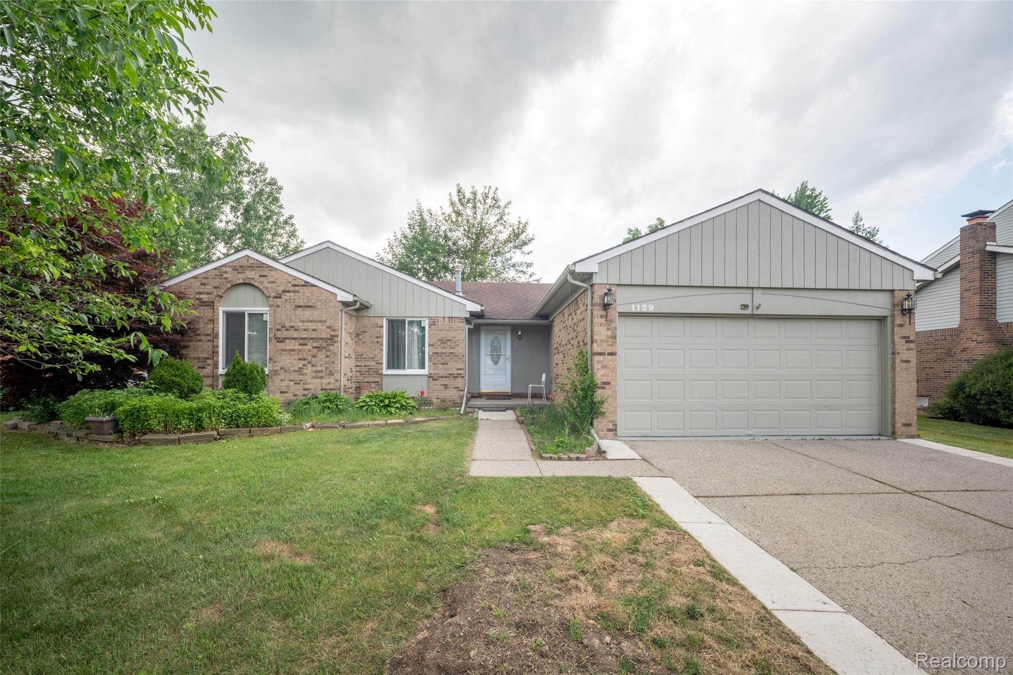 1129, Whittier, Canton, Michigan, 48187