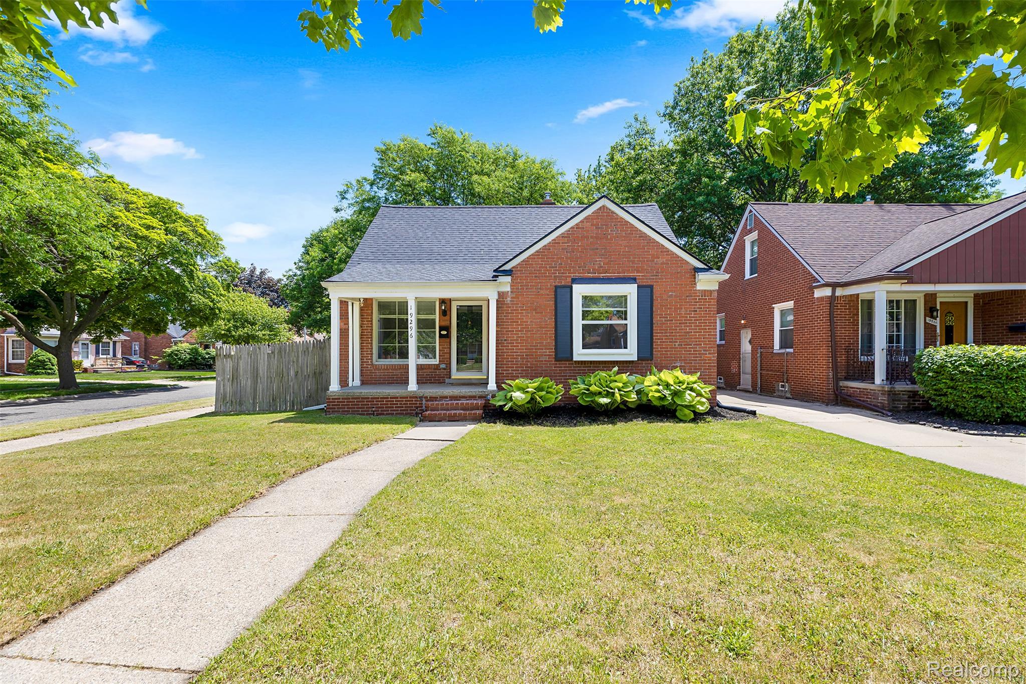 19296, Berden, Harper Woods, Michigan, 48225