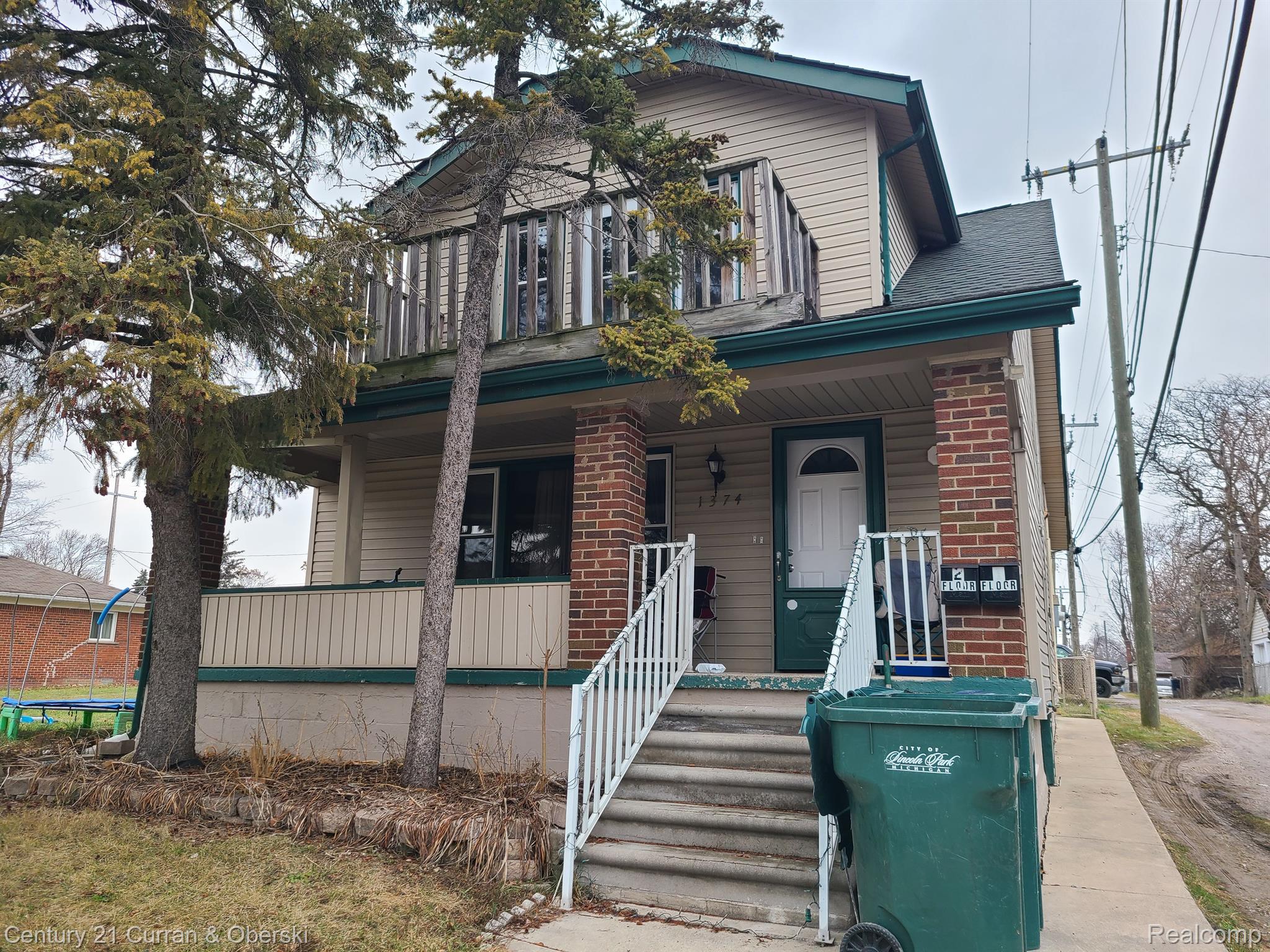 1374, HANFORD #2, Lincoln Park, Michigan, 48146