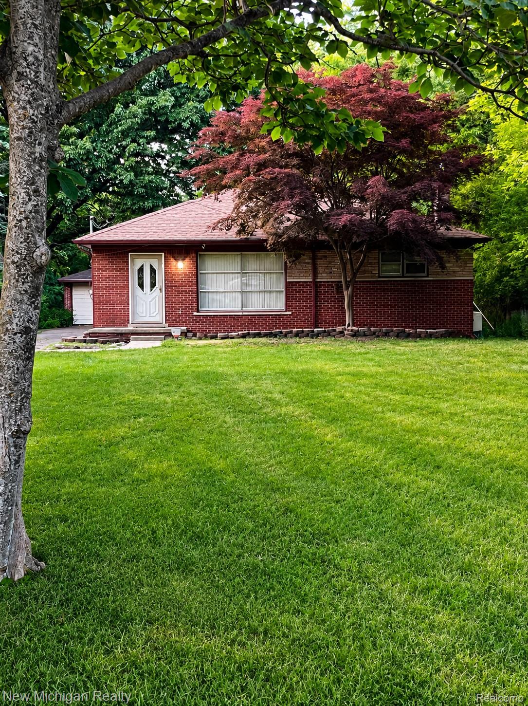 21550, Duns Scotus, Southfield, Michigan, 48075