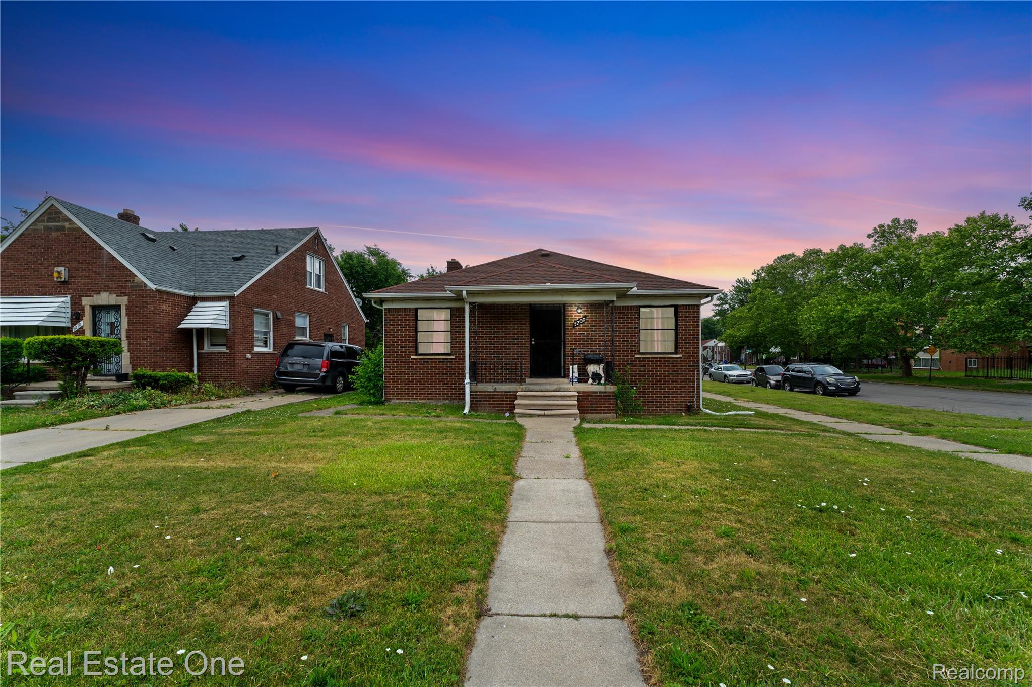 5200, Chalmers, Detroit, Michigan, 48213