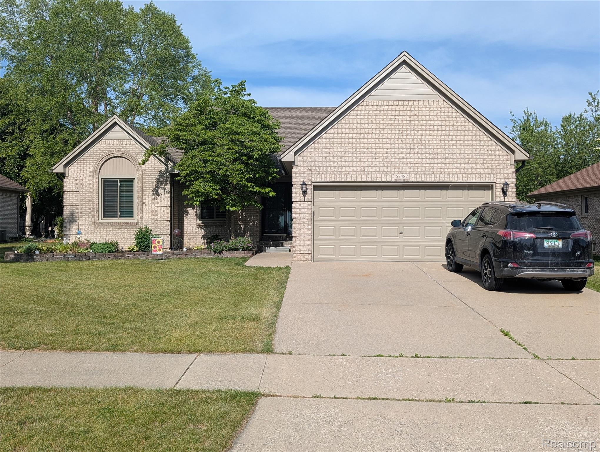 57487, Nicholas, Washington, Michigan, 48094