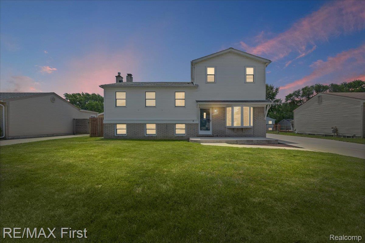 32658, Conrad, New Baltimore, Michigan, 48047